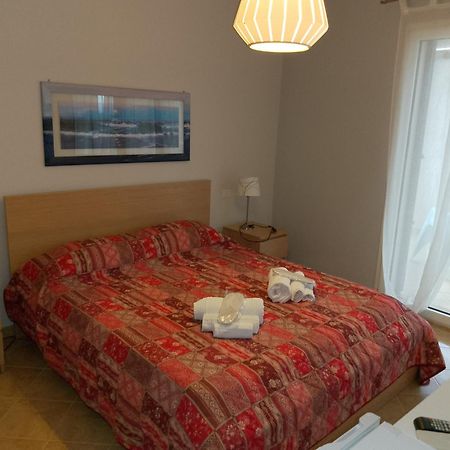 Villa Florida - Prestige Exclusive Rooms & Luxury Villas San Teodoro  Kültér fotó