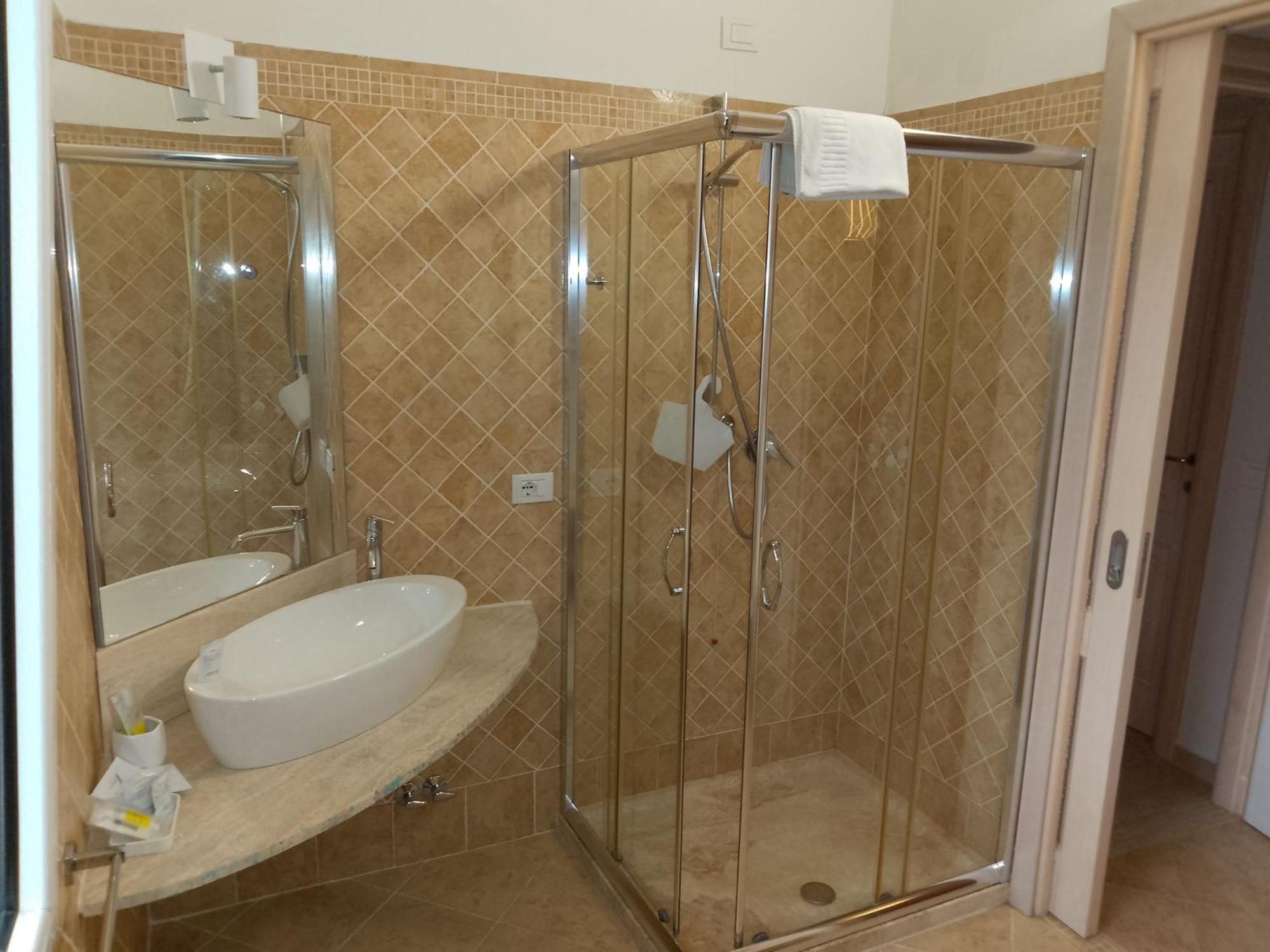 Villa Florida - Prestige Exclusive Rooms & Luxury Villas San Teodoro  Kültér fotó